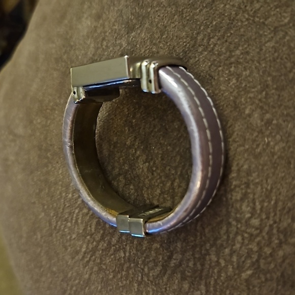 GENEVA Square Face Rhinestone Metallic Lavendar Cuff Watch - Picture 5 of 8